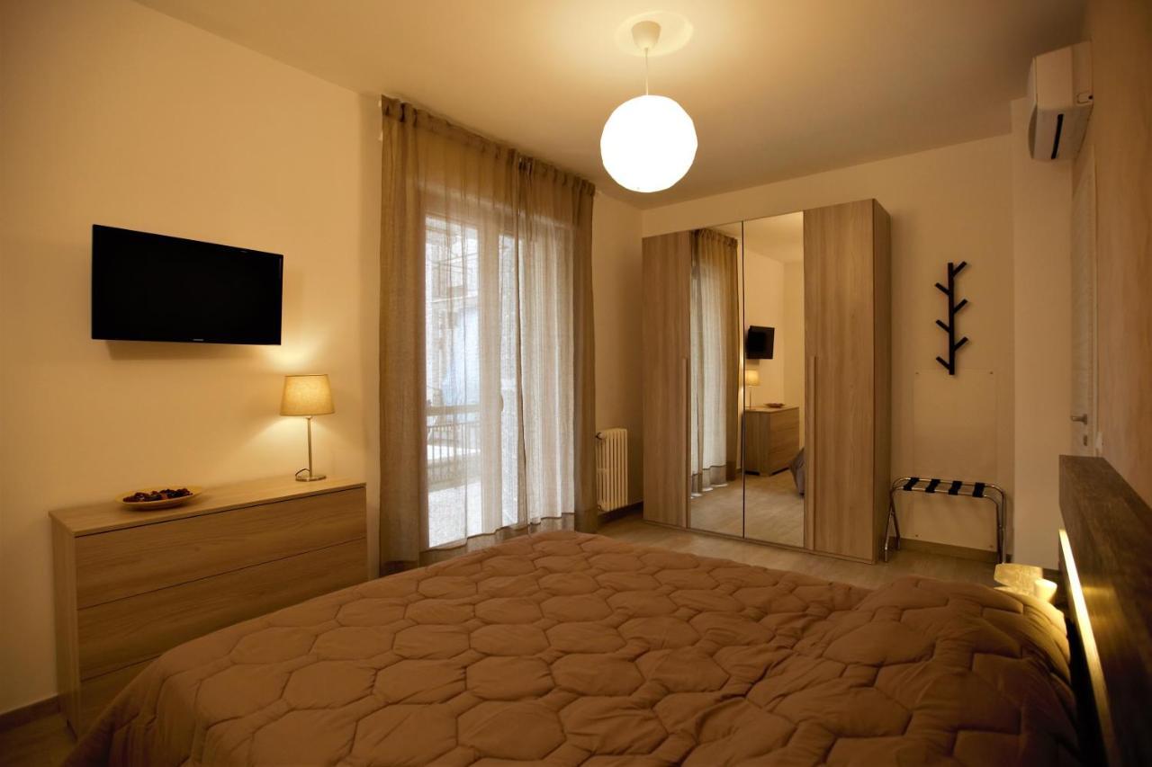 Phalanthos Taranto Bed and Breakfast Buitenkant foto