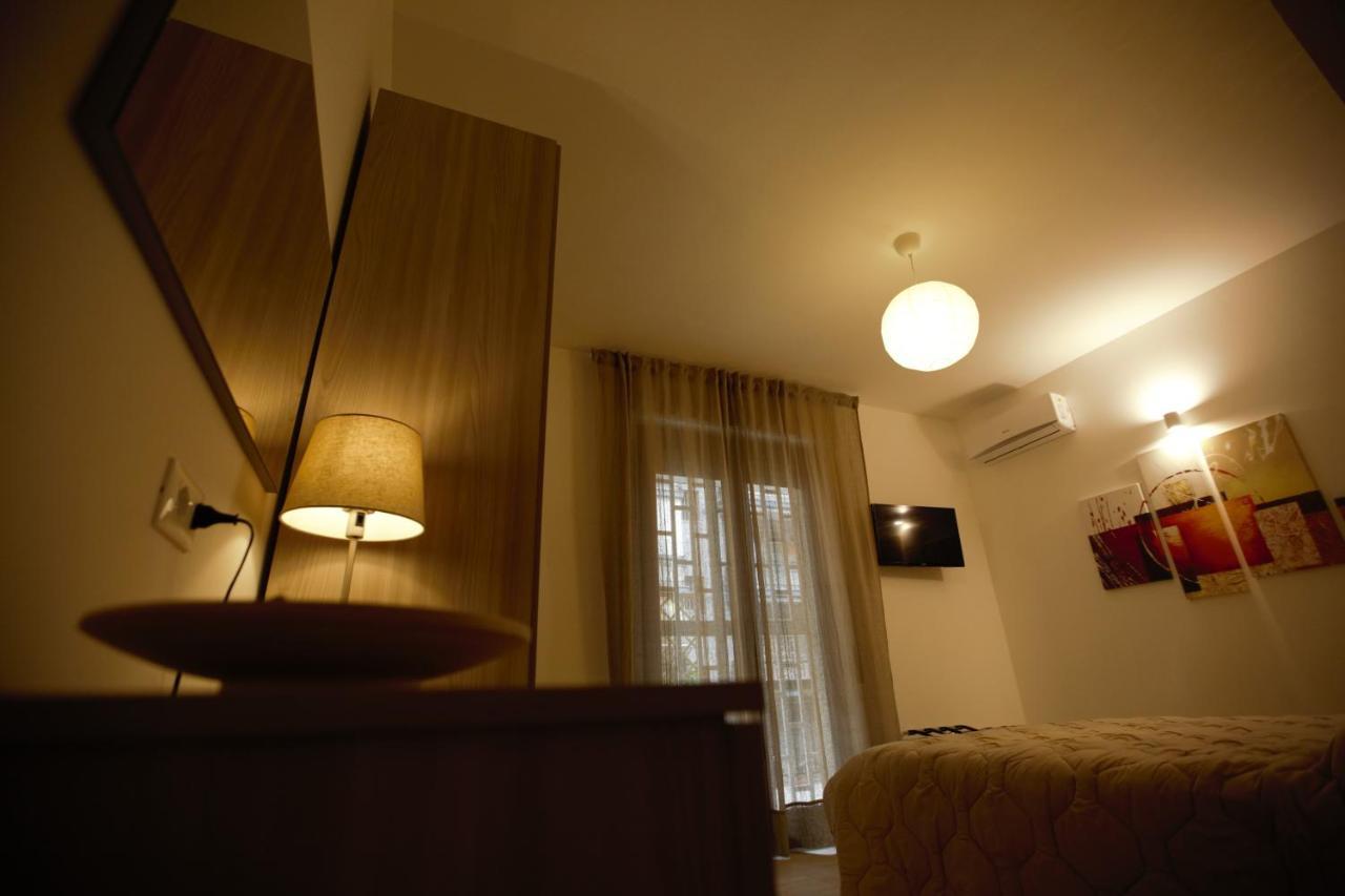 Phalanthos Taranto Bed and Breakfast Buitenkant foto