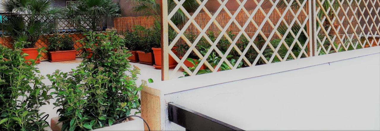 Phalanthos Taranto Bed and Breakfast Buitenkant foto
