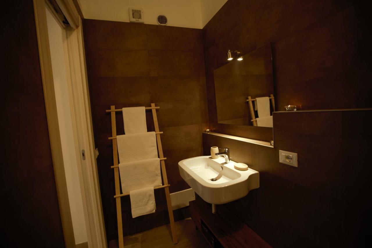 Phalanthos Taranto Bed and Breakfast Buitenkant foto