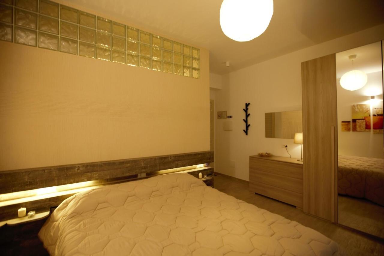 Phalanthos Taranto Bed and Breakfast Buitenkant foto