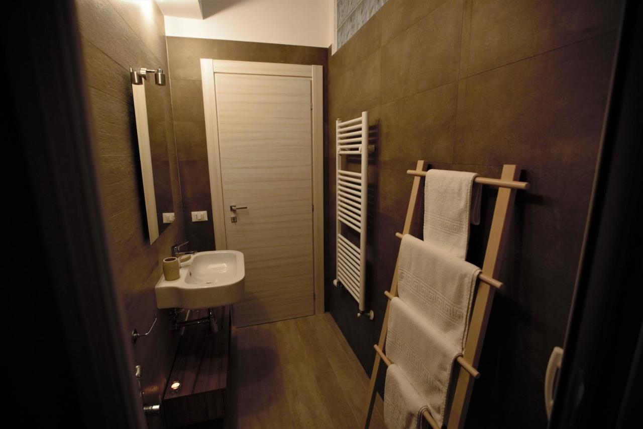 Phalanthos Taranto Bed and Breakfast Buitenkant foto